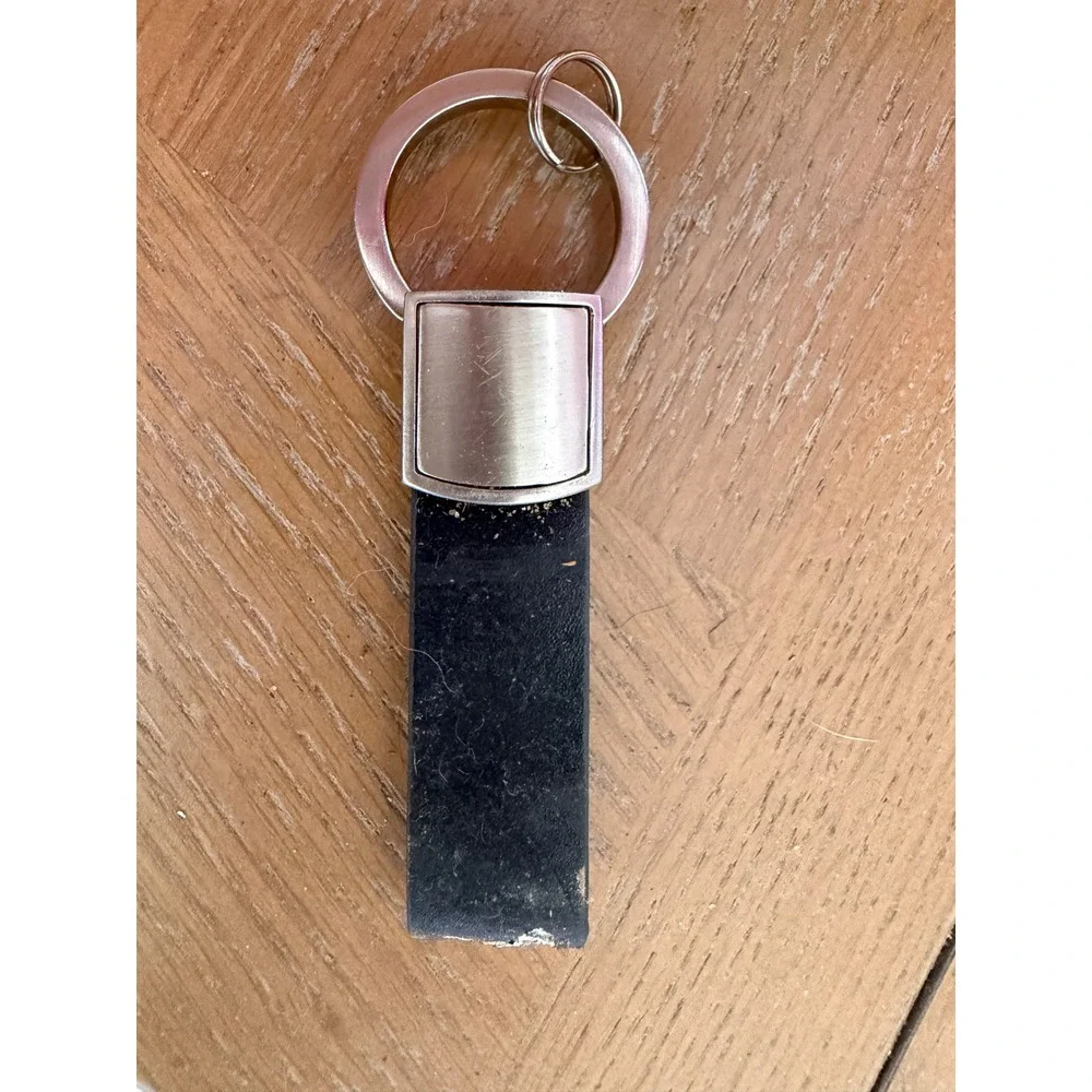 Authentic Land Rover Keychain Black Leather Metal Logo Key Ring‎ Fob